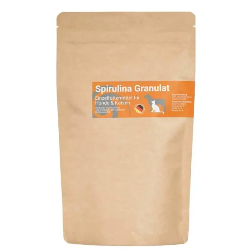 Spirulina Granulat Tierfutter für Hunde und Katzen im Kraftpapierbeutel mit orangem Label